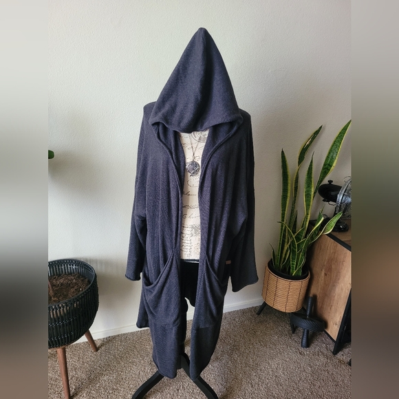Lunya Cozy Cotton Silk Oversized Hooded Open Long Cardigan in Charcoal - Picture 5 of 13